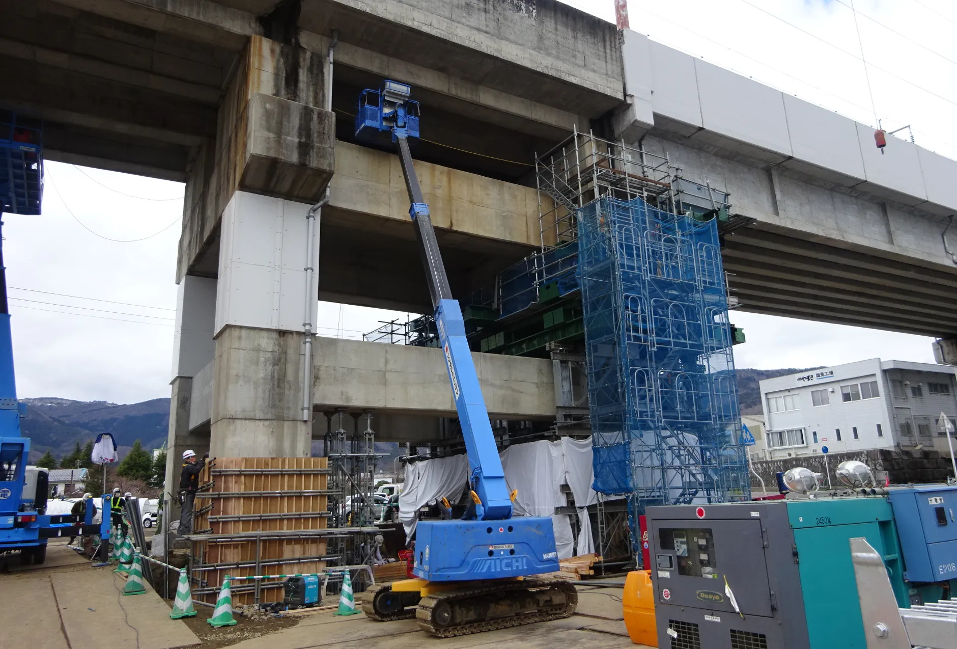 JR東北新幹線 福島県沖地震 災害応復旧工事のサムネイル画像です