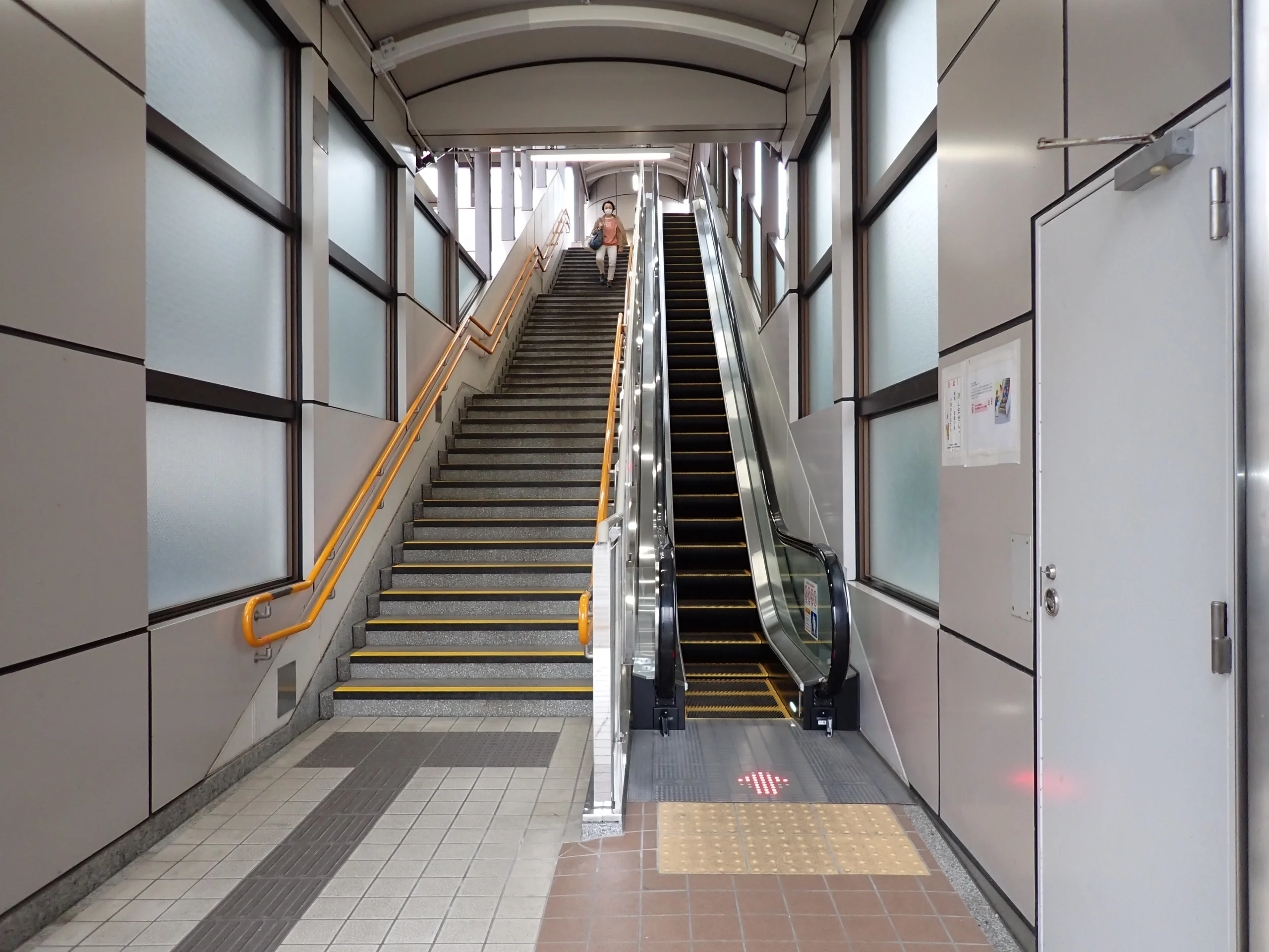 エレベーター更新その他工事（大塚・帝京大学駅）のサムネイル画像です